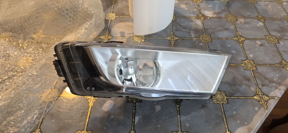 Vand halogen dreapta skoda octavia