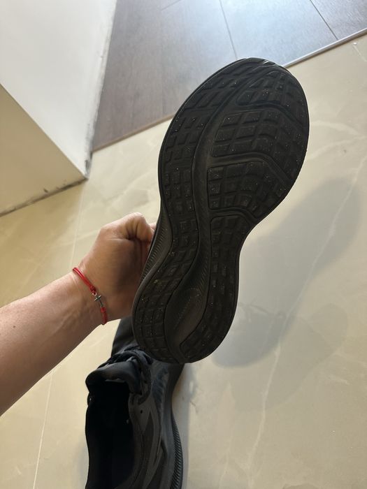 Маратонки Nike 40.5