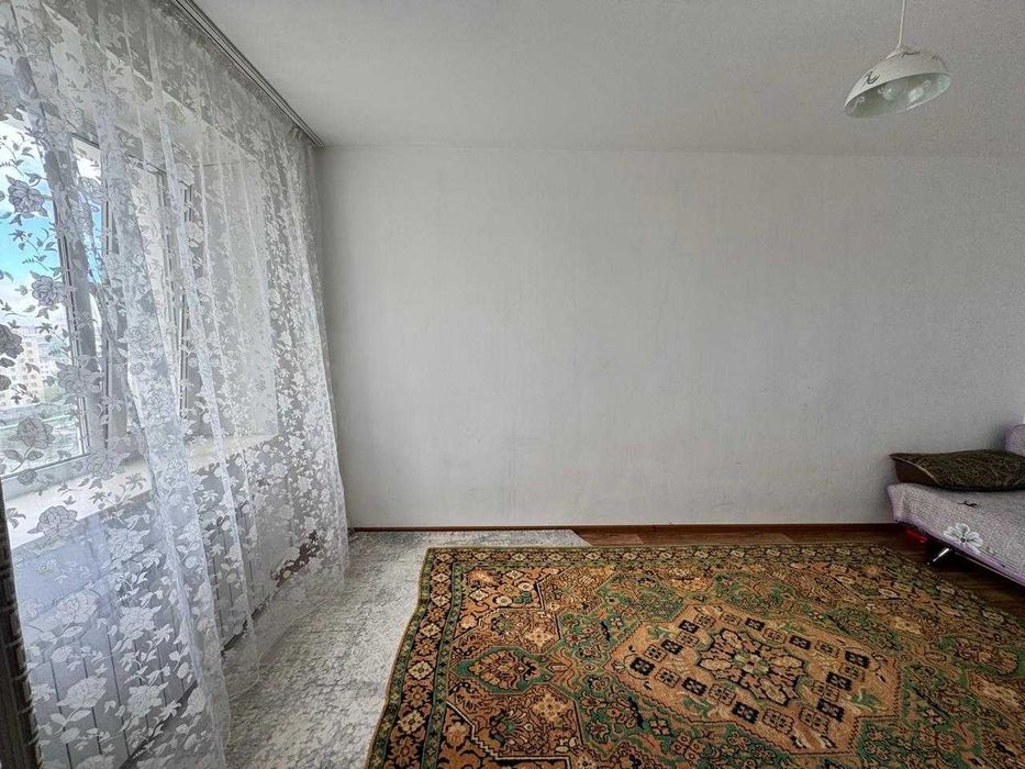 продам 4х комнатную квартиру