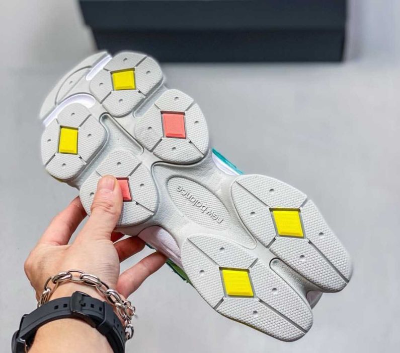 Нови оригинални дамски маратонки New balance 9060 green