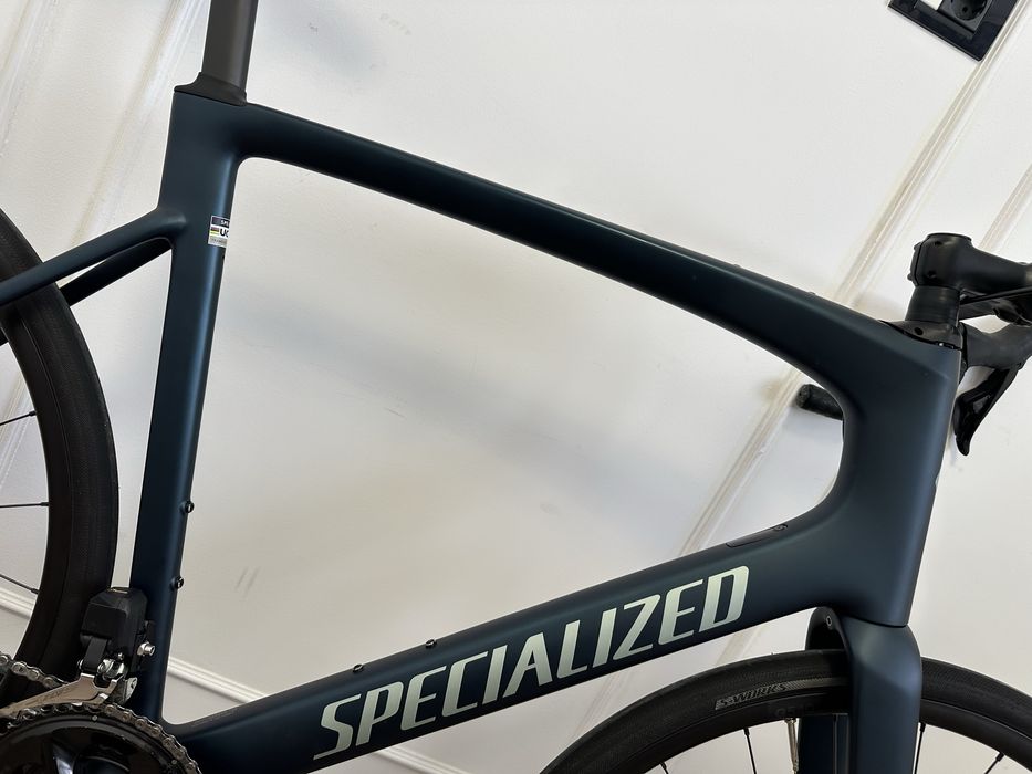 Cursiera Carbon Specialized Roubaix SL8 Comp di2 cu 2x12 speed an 2025