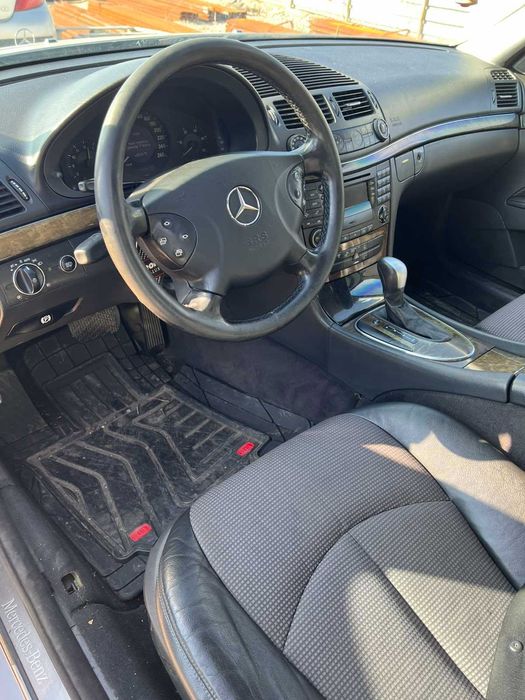 Mercedes E270 CDI W211 2002 На Части