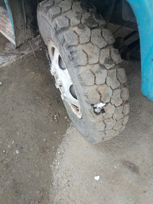 Gaz 52 mator qilingan