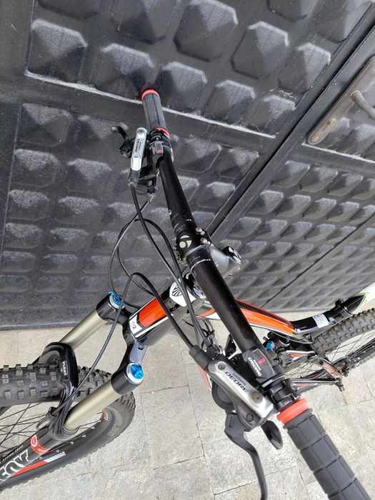 Aлуминиев велосипед