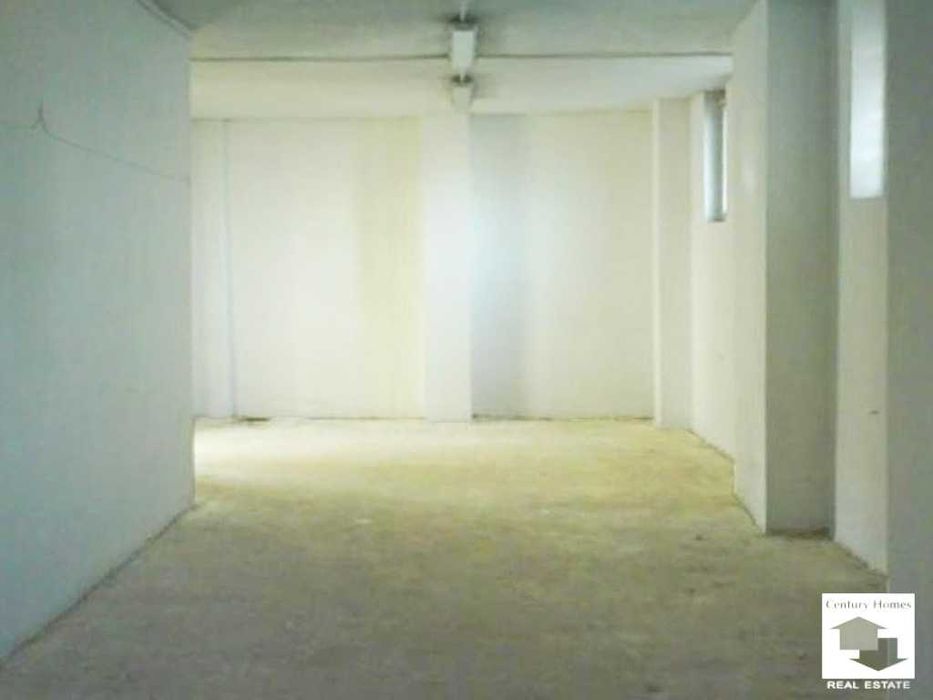 Продава се Магазин в Велико Търново, Колю Фичето - 147 кв.м за 1055 €/кв.м - Снимка #2