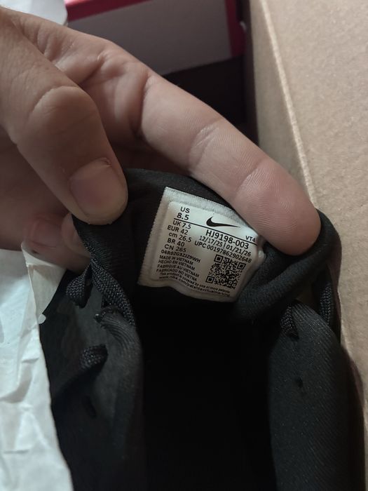 ЧИСТО НОВИ nike revolution 8 42