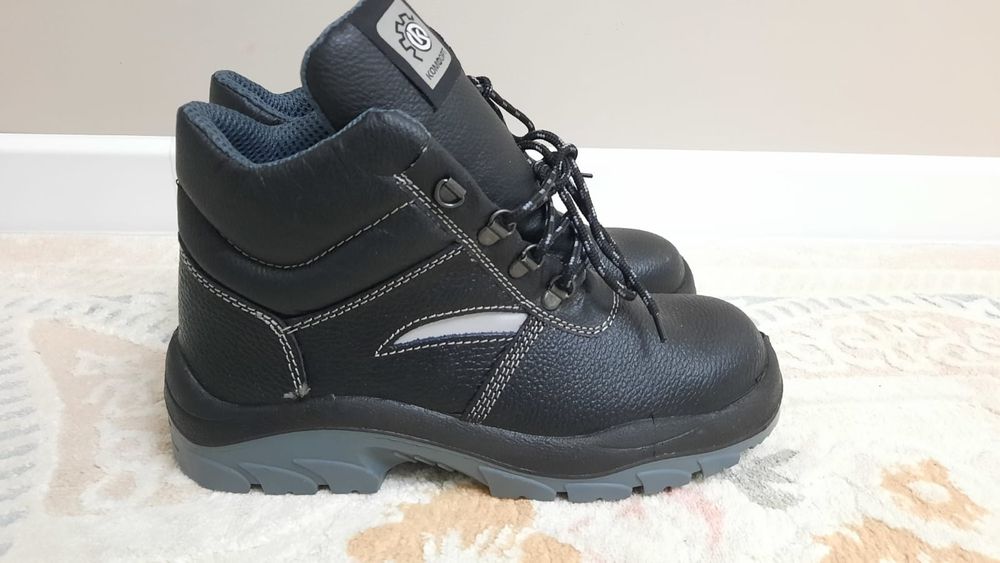 Продаётся новый осенний спец ботинка