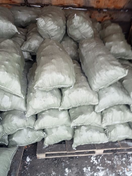 Дрова.В мешках.Уголь