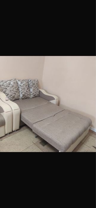 Диван комплект в хорошем состоянии