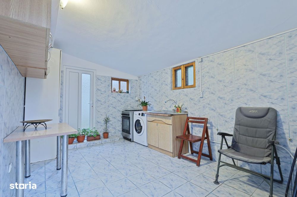 Casă parter situată central în orașul Mangalia,str.Portului, 656 mp