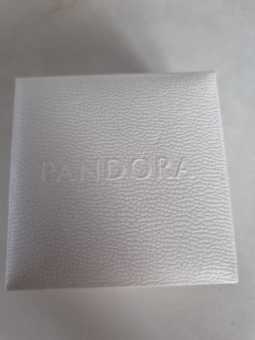 Обеци Pandora уникални