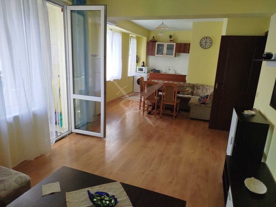 Продава се Двустаен апартамент в Бургас, Възраждане - 59 кв.м за 1933 €/кв.м - Снимка #2