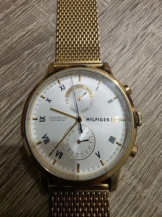 Ceas Auriu Tommy Hilfiger 44mm