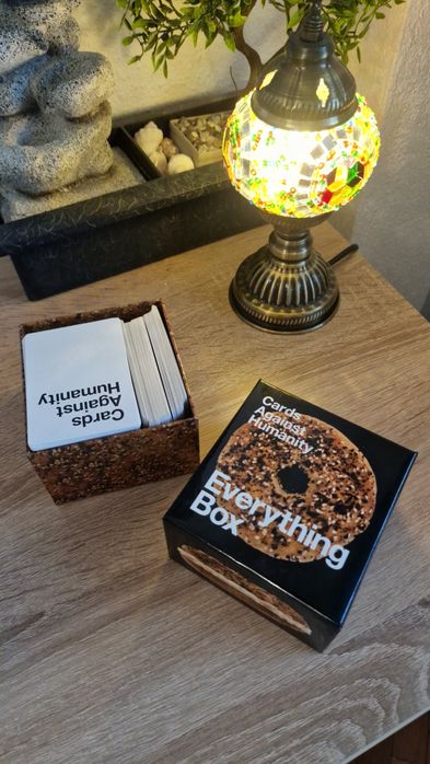 Cards Against Humanity - Everything Box