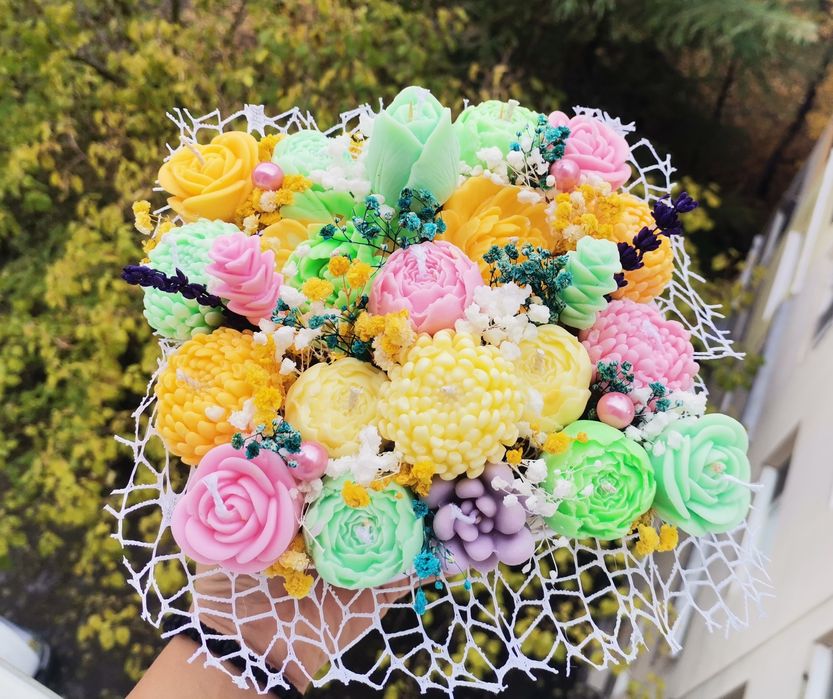 Букети от соеви свещи