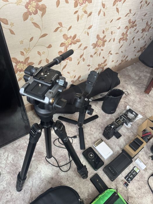 Набор для видеографа Sony A6300 + объективы + аксессуары