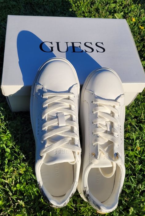 Pantoi sport, Sneakers marca originala Guess, noi, marimea 37