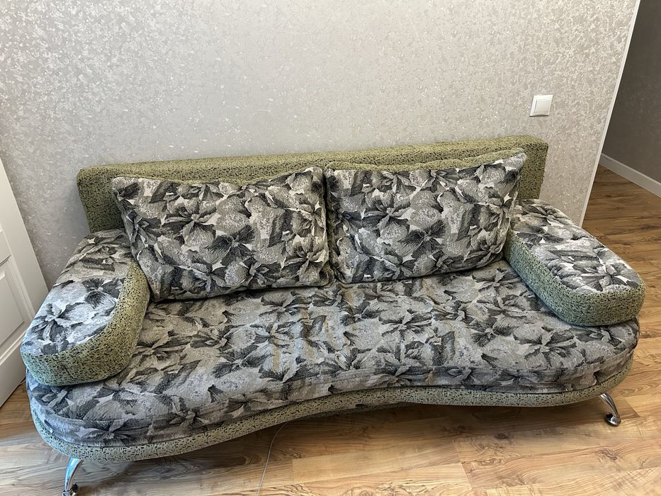 Диван с креслами