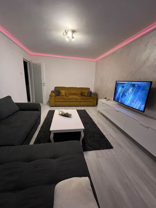 Vand apartament  cu boxa sau schimb cu , casa