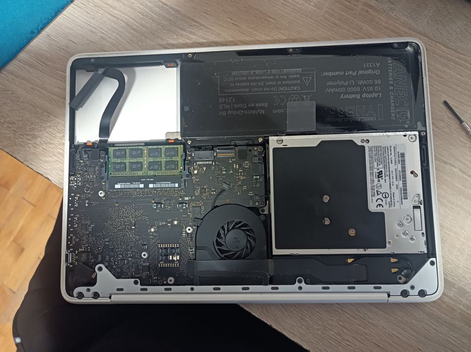 Продава се Macbook.