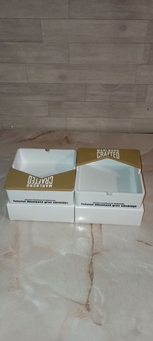 scrumiera Marlboro