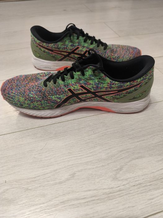 Продавам маратонки Asics 46 номер.