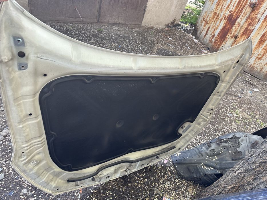 Продам капот киа к5 2011