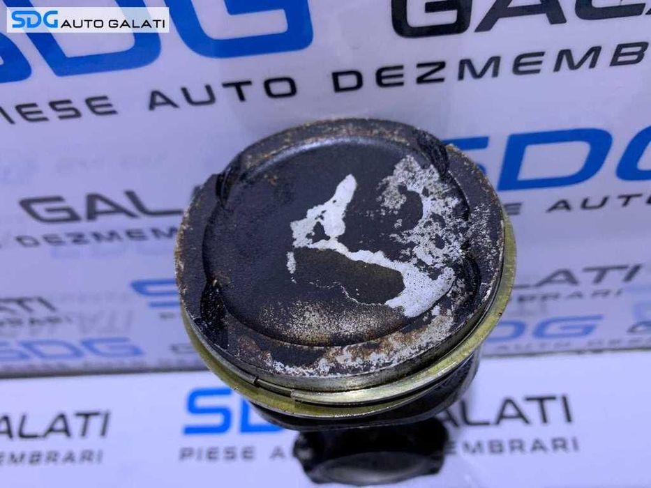 Piston Pistoane Complet cu Biela Seat Leon 1M 1.4 16V AXP BCA AHW 1999 - 2005 Cod 036107065AT