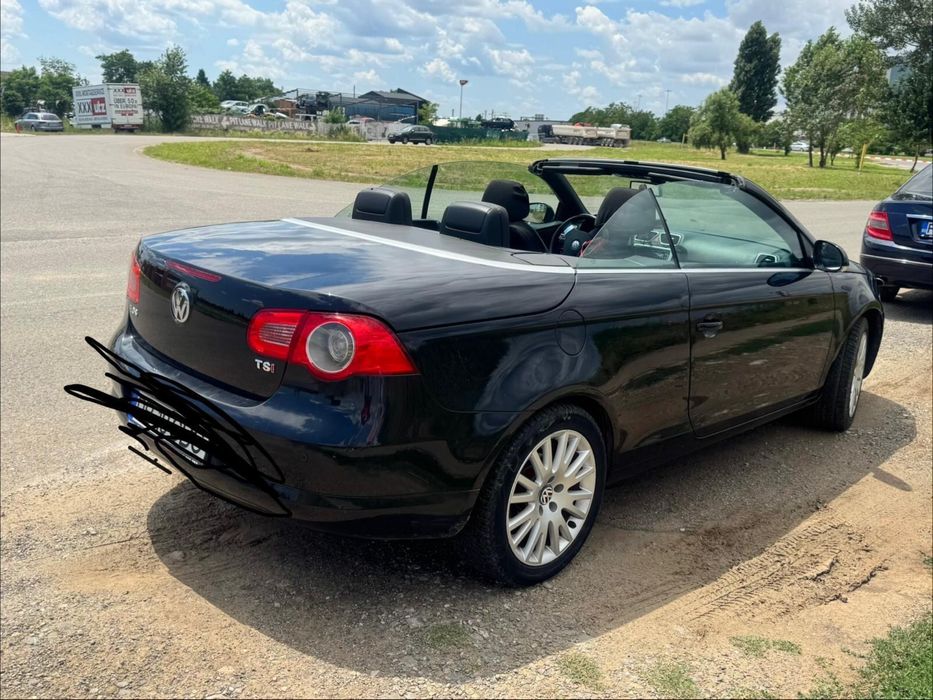 Volkswagen EOS.