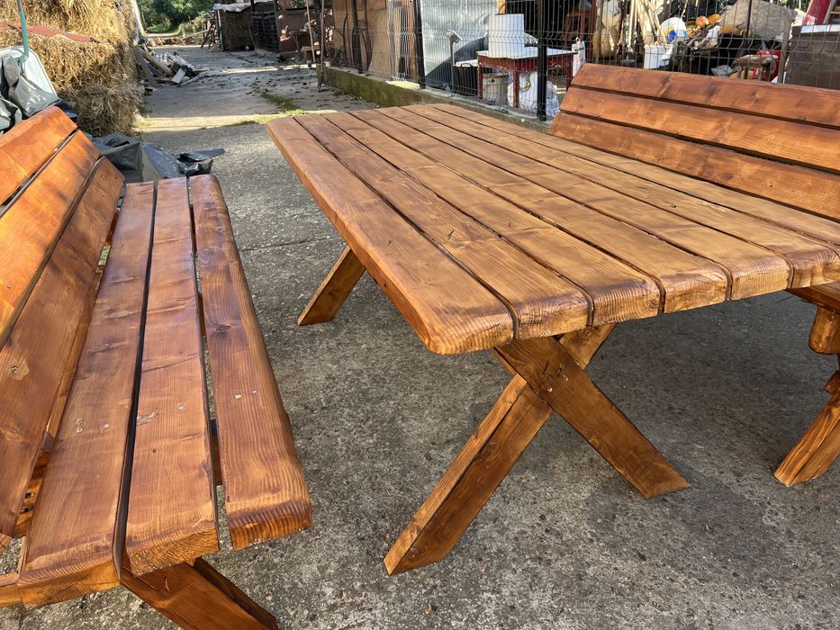 Mobilier Rustic / Balansoare / masa cu bănci / Scaun ornamental