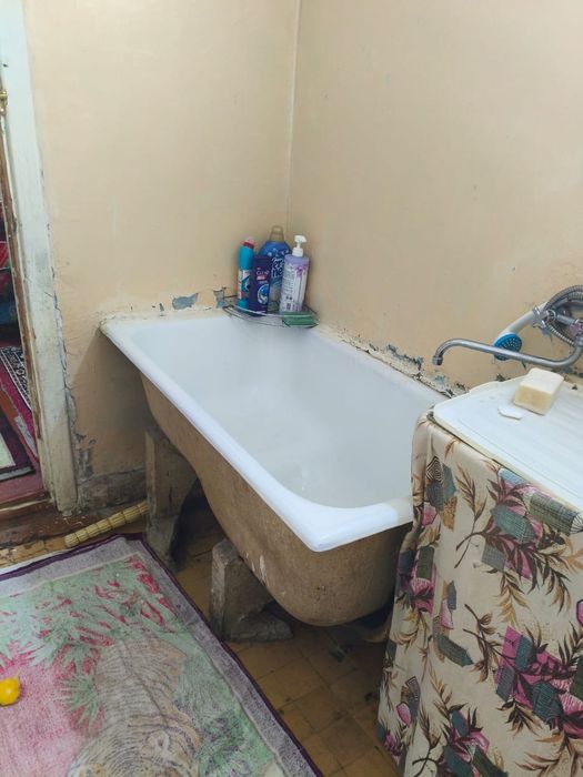 Чиланзар-24 дом 45 2/1/4 балкон 1,5х6