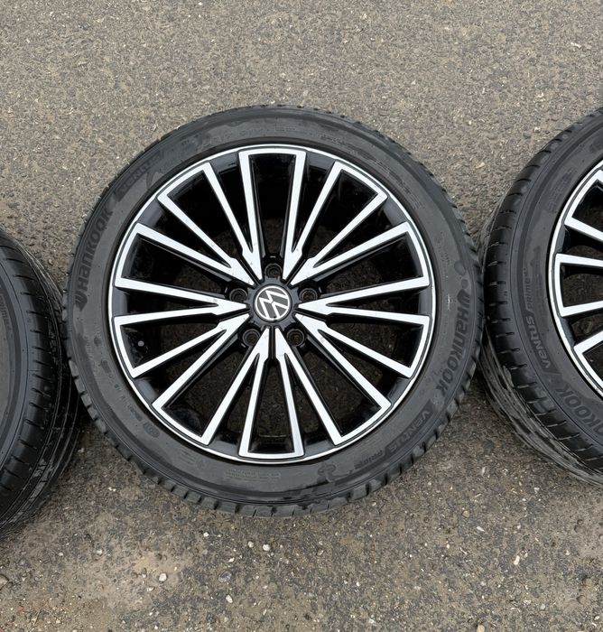 Vând set jante R17 cu anvelope de vară Hankook Ventus Prime4