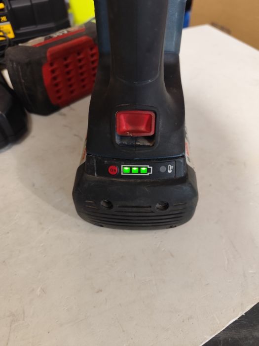 Мощен акумулаторен перфоратор къртач Бош Bosch GBH 36 V-LI Plus