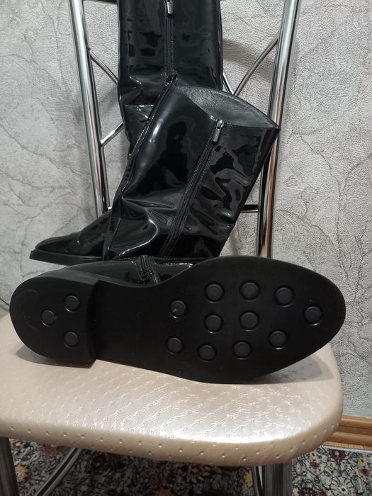 Продам сапоги в отличном состоянии.