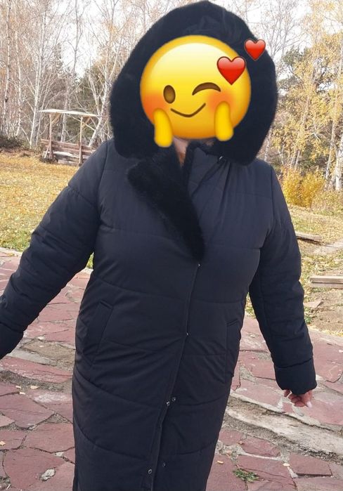 Зимняя куртка с капюшоном