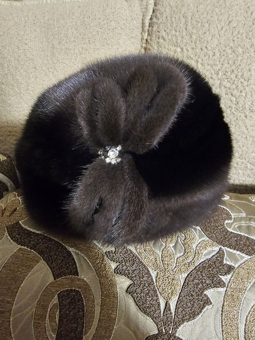 Продам шапку норковую