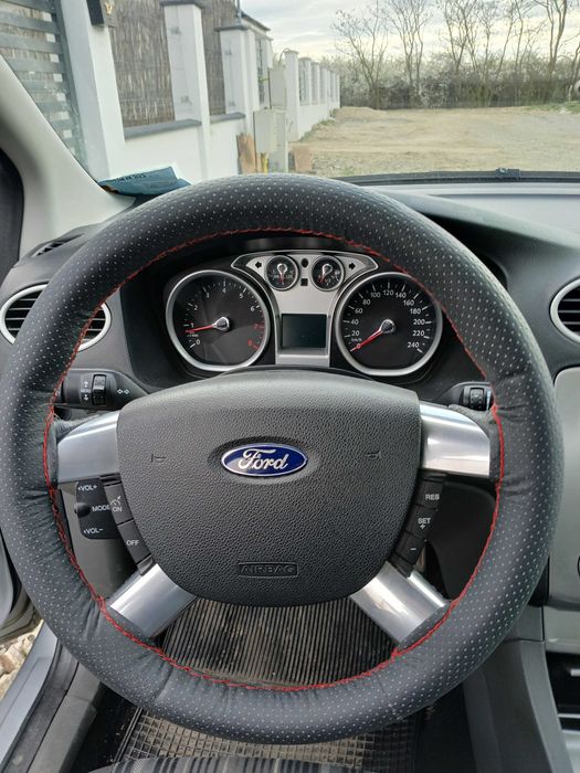 Ford Focus 2009 benzina