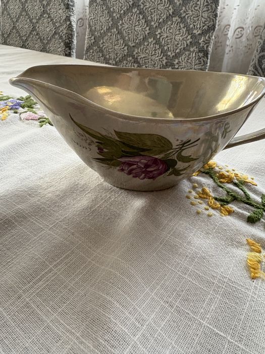 Соусницы фарфоровые