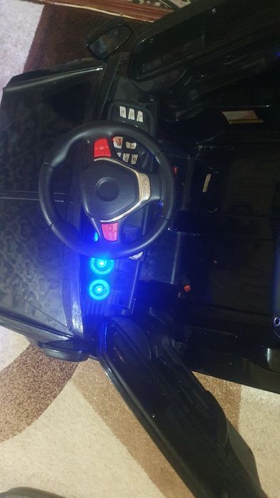 Продам детскую машину