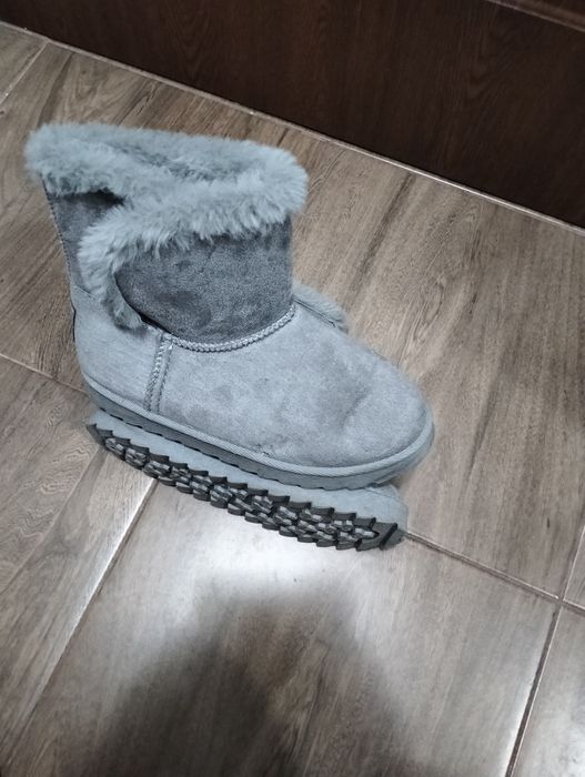 Дамски ботуши нови