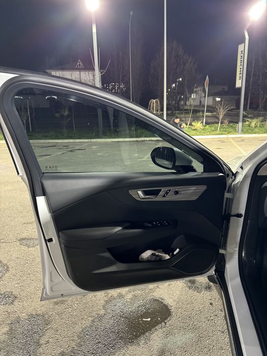 Hongqi Eqm5 elektromobil