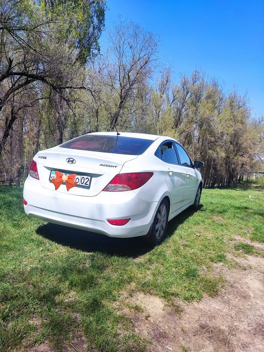 Хюндай акцент 2013