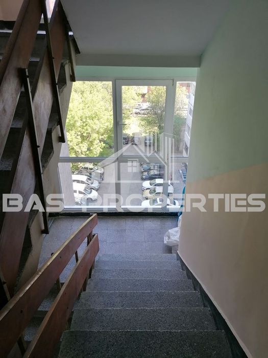 3-стаен в София-Света Троица площ 85