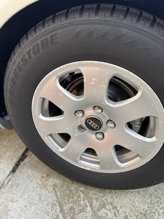Jante Audi/ VW  R15 cu anvelope  iarna