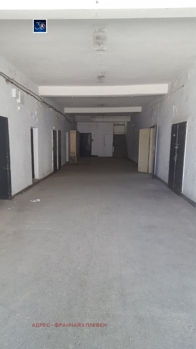 Продава се Склад в Плевен, Индустриална зона - 2922 кв.м за 154 €/кв.м - Снимка #2