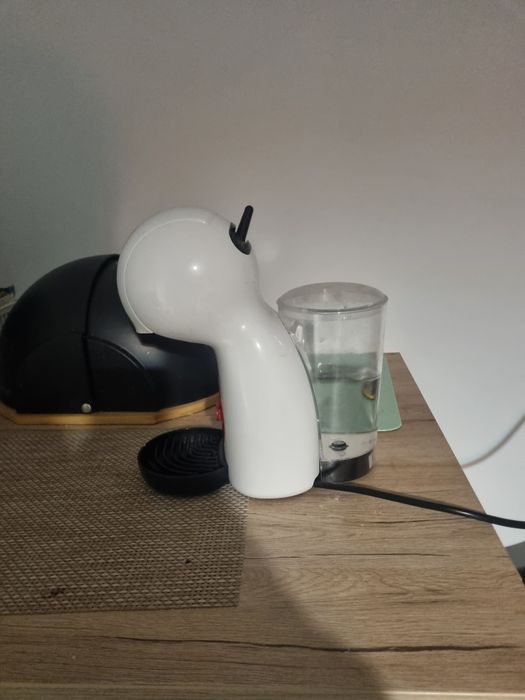 Esspresor cu capsule Nescafe Dolce Gusto