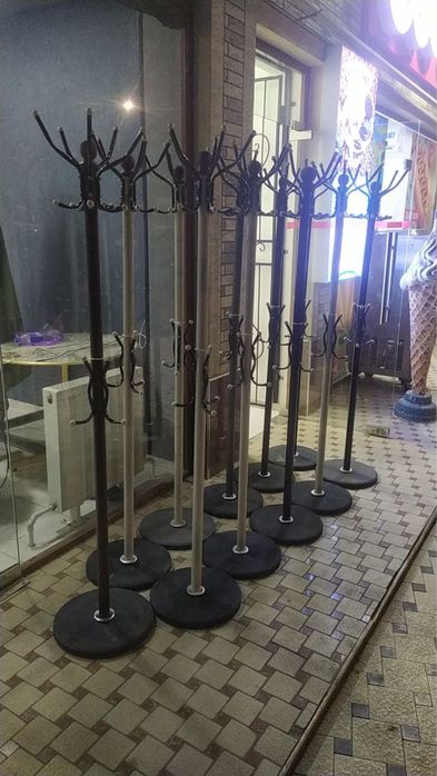 Стояший вешалка оптом качиства