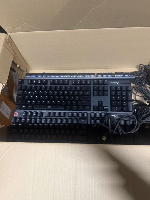 Продам клавиатуры и наушники от Hyper