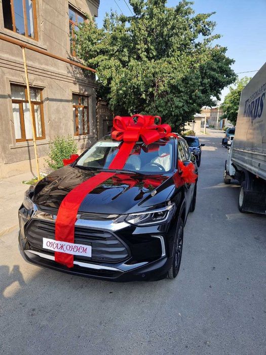 Бантик на авто — идеальное фото уже ждёт!