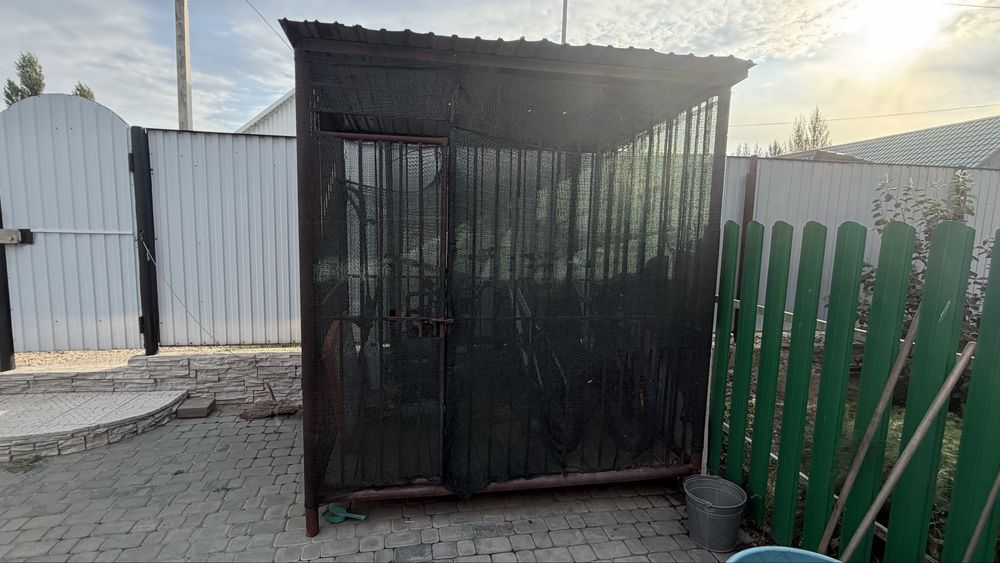Продам вольер для крупных собак